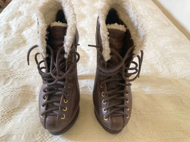 Bota Coturno modelo diferenciado - Foto 4