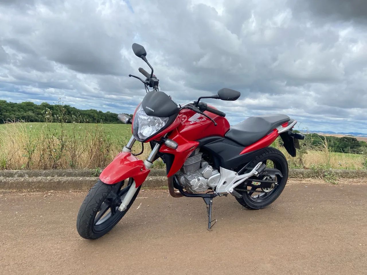 Honda CB300 - Ótimo estado - Foto 3