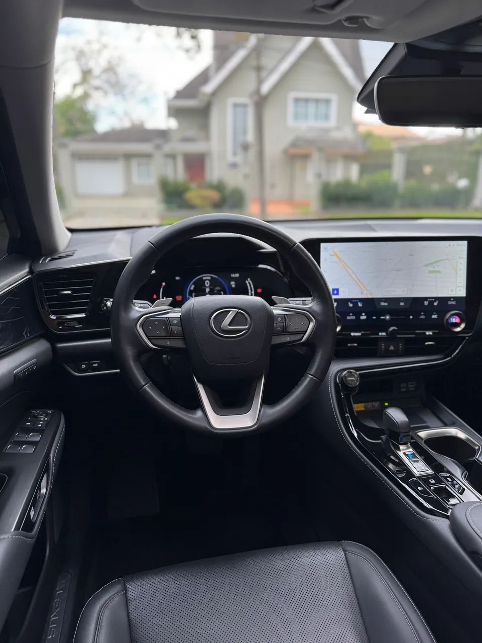 Lexus NX-350h Luxury 2.5 16V Aut. (hybrid), foto 14 de 20