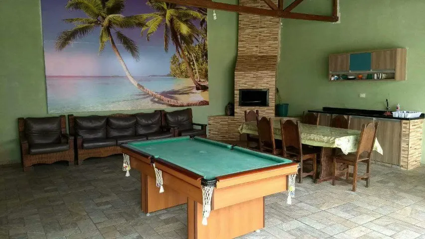 Alugo sobrado em GUARATUBA PARANÁ com edícula completo para curtir com a família ou amigos