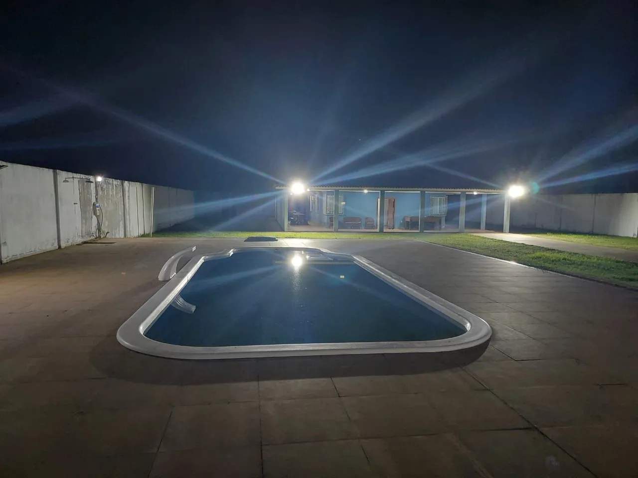 Piscina de fibra maior da igui
