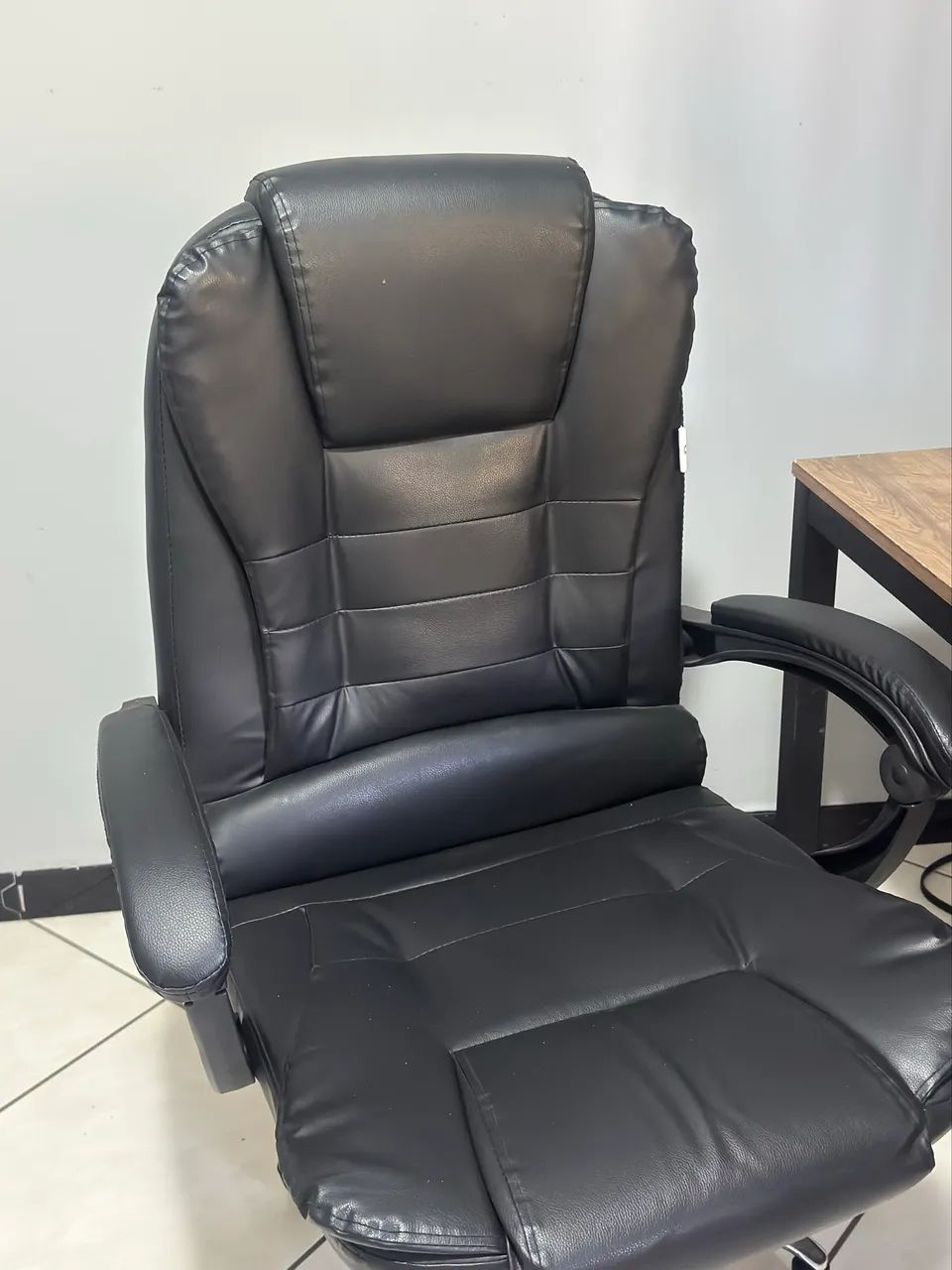 Cadeira Escritório Base Cromada Encosto Alto Regulável 120kg - Foto 4