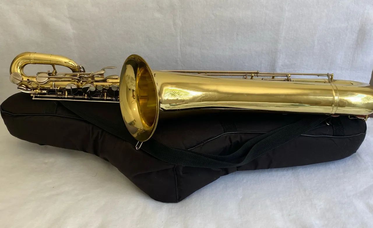 Saxofone Barítono Marca Buescher  - Foto 5
