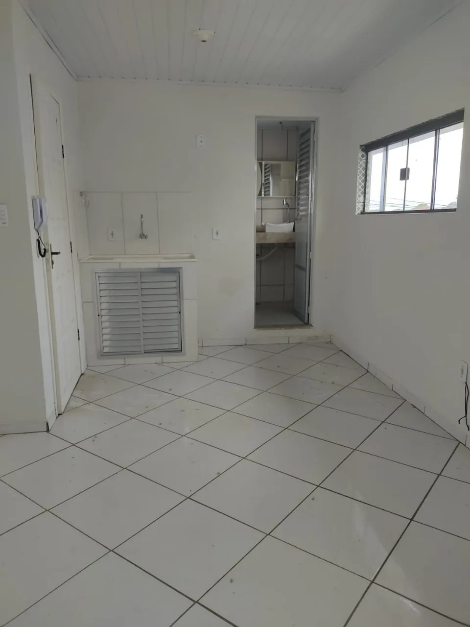 Sala comercial para aluguel no Centro - Rio das Ostras - Rio de Janeiro