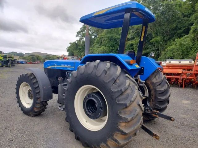 Trator New Holland - NH 7630, Plataformado. Fabricação 2022 - Foto 3