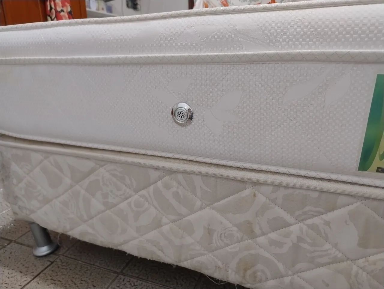 Cama Box  King Size com Colchão Ortopédico e magnético.