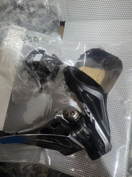 Cambio Dianteiro Shimano SLX FD-m7020 2v - Foto 3