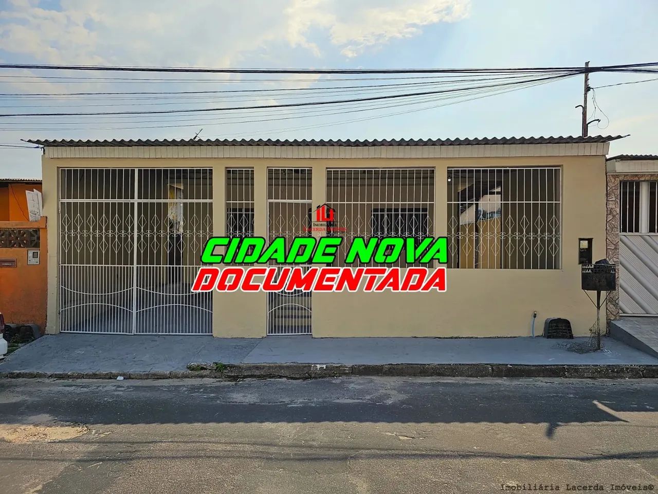 Casa 3 Qts com Suíte, Bairro Cidade Nova, 250m², Use FGTS, Aceita Financiamento Bancár