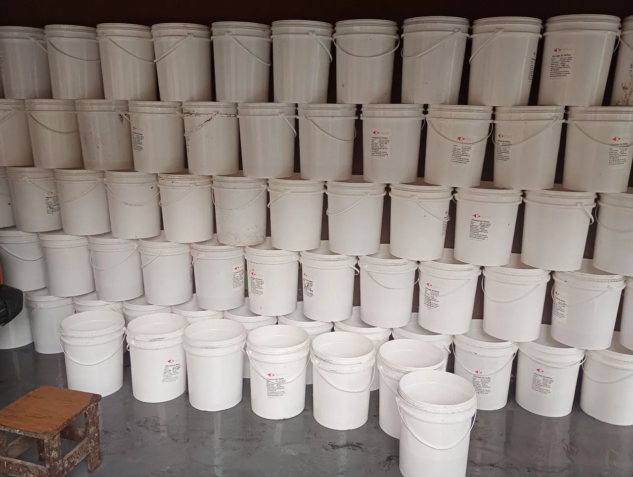 Baldes Plásticos 20 Litros - Novos - Foto 3