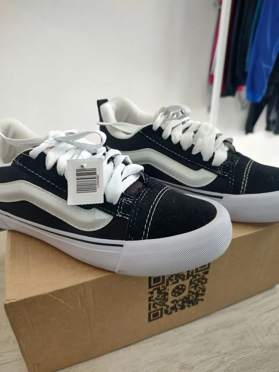 Tênis Vans Old Skool - Preto e Branco 2. Linha