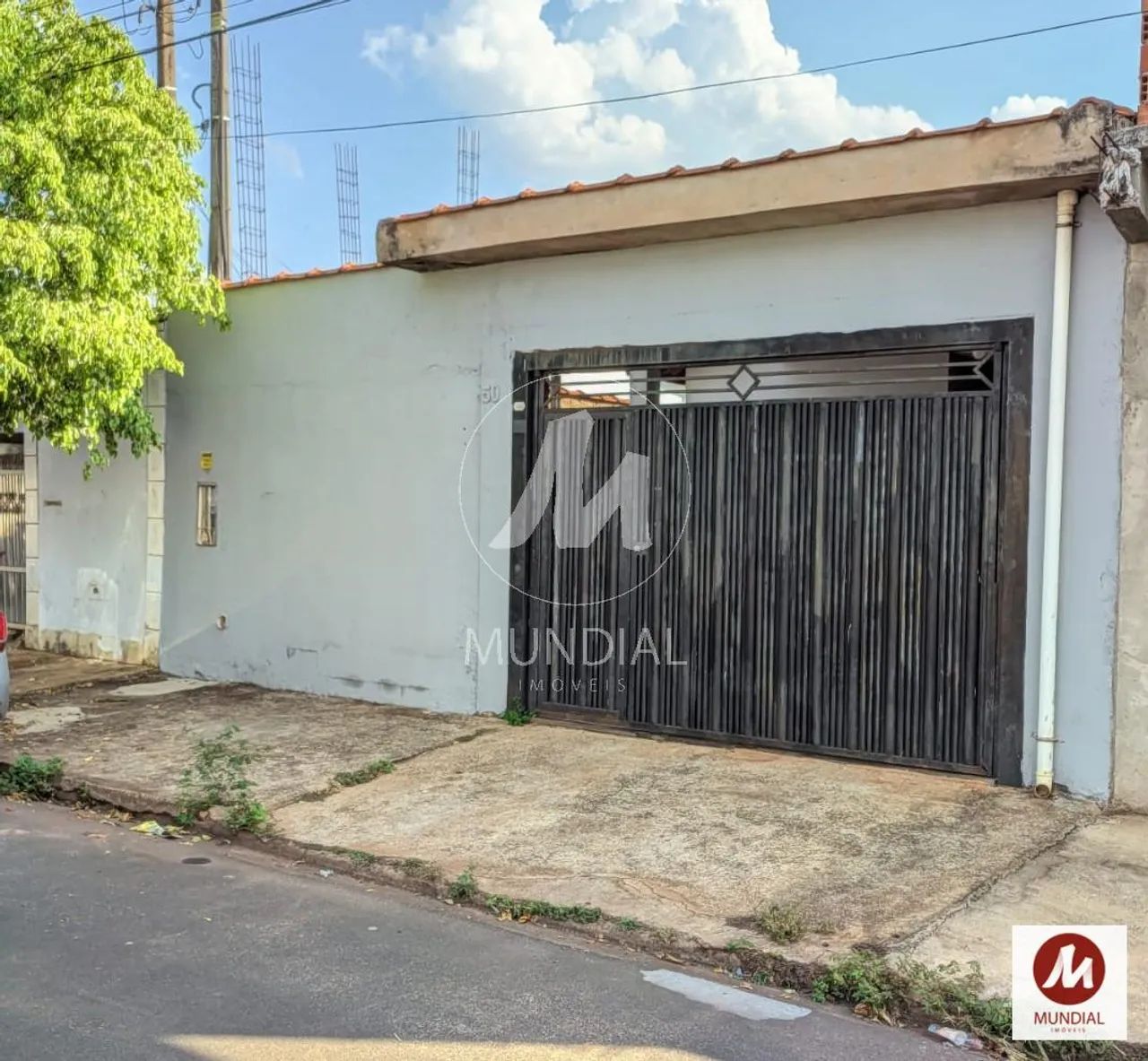 Casa (térrea na rua) 2 dormitórios