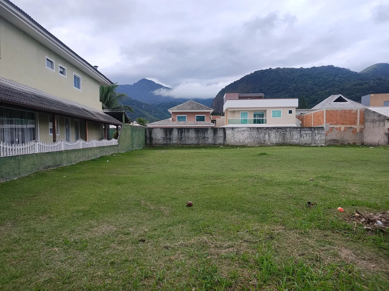 OPORTUNIDADE! Terreno no condomínio Reserva do Sahy em Mangaratiba