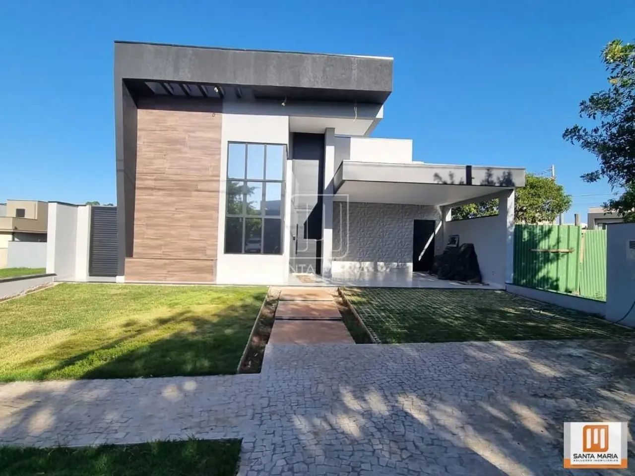 Casa (térrea em condominio) 3 dormitórios/suite, cozinha planejada, portaria 24hs, lazer, 