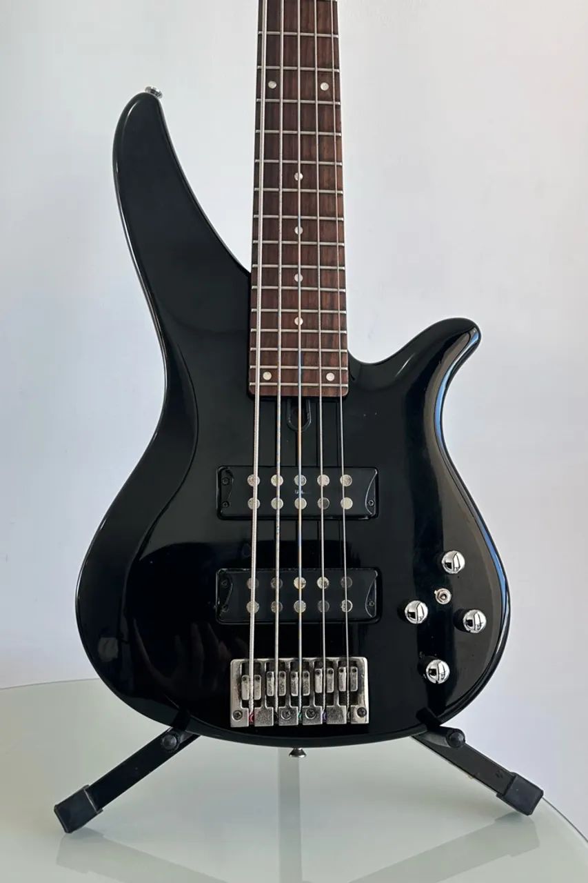 Contra Baixo Yamaha RBX 375 ativo e passivo