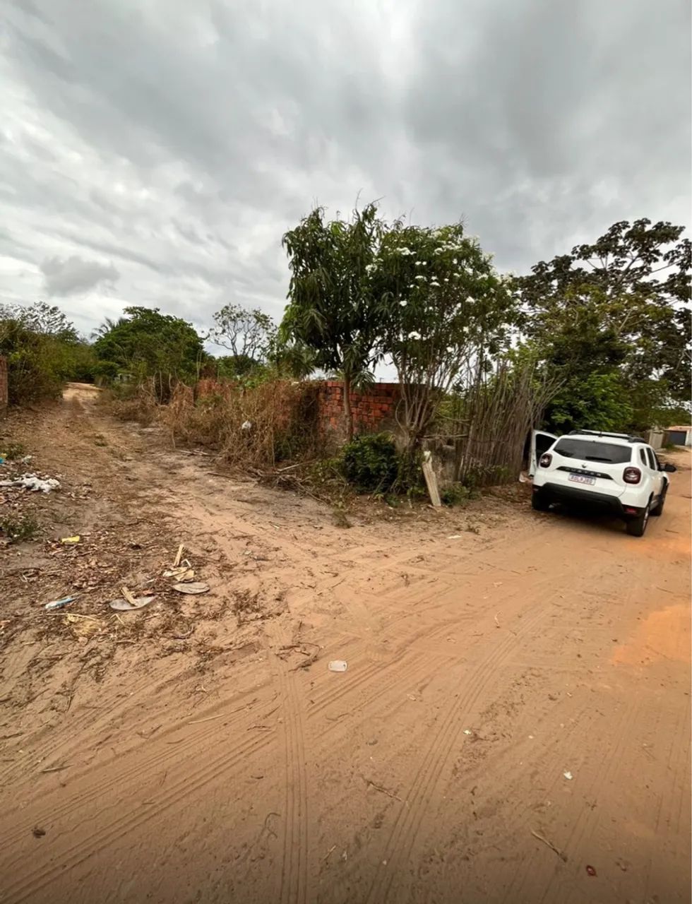 Terreno de canto medindo 14x 31,5 m