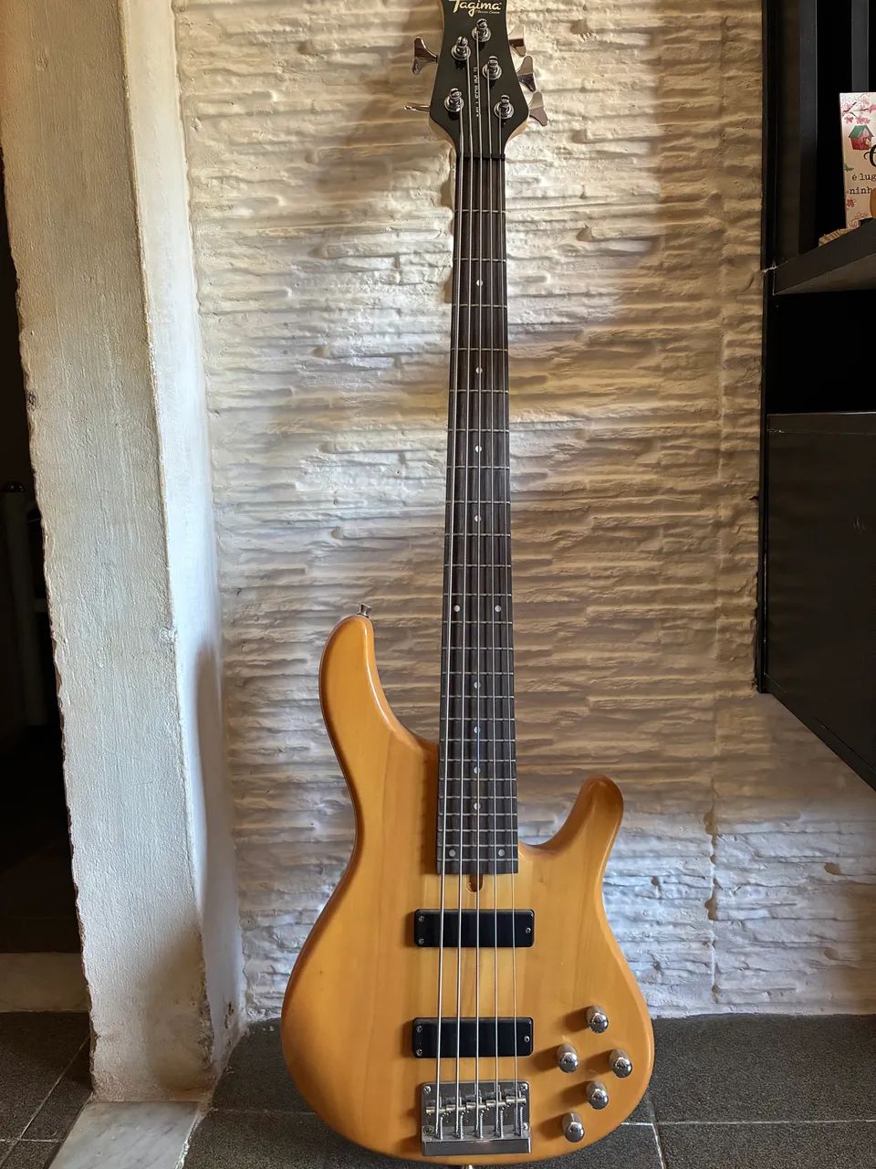 Baixo tagima millennium 5 