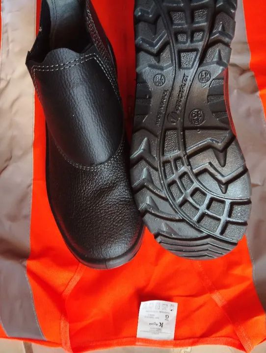 Colete refletivo e bota de segurança  - Foto 4