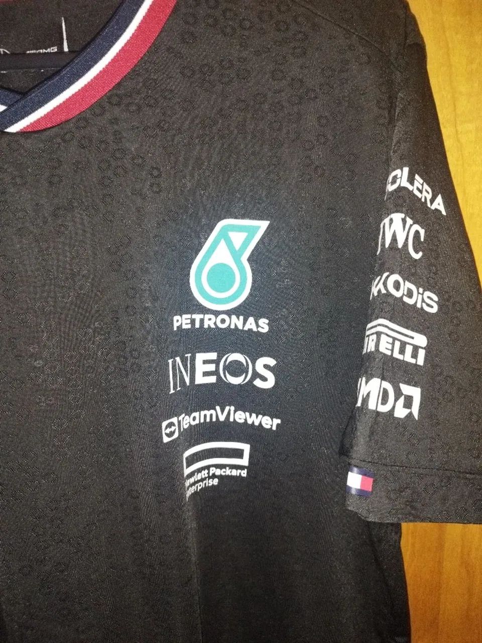 Camiseta de Fórmula 1 Mercedes AMG Petronas - Foto 2