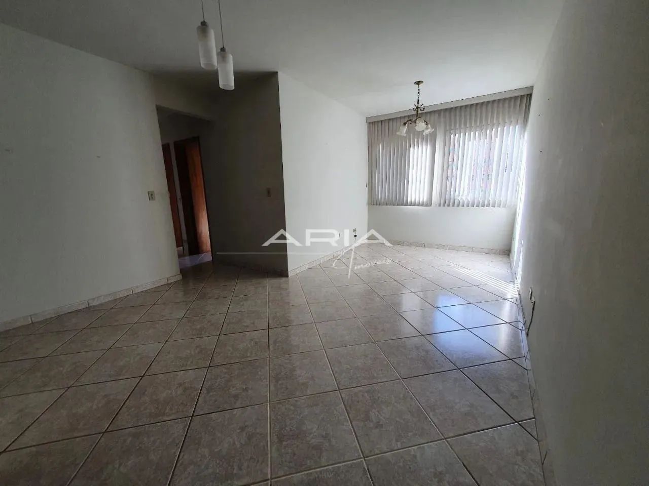 Ed. Amarilis - Centro, Londrina PR. Apartamento à venda com 3 dormitórios e suít - Foto 2