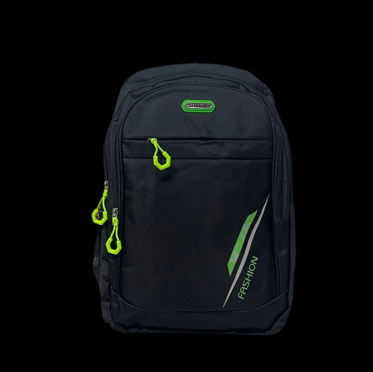 Mochila Preta com Detalhes em Verde, vermelho, ou cinza - Foto 2