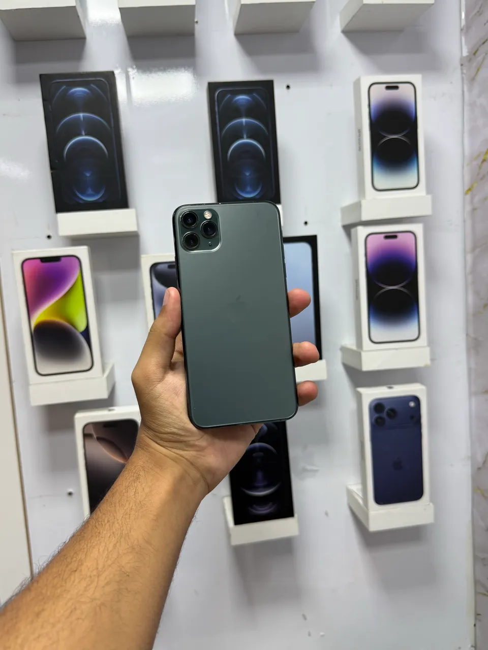 IPHONE 11 PRO MAX 64Gb tela bateria nova ? R$ 1.399 - Celulares e