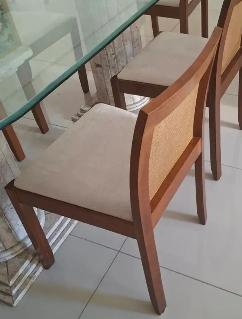 6 Cadeiras para mesa. 2 com braços para cabeceira e 4 sem braços  - Foto 2