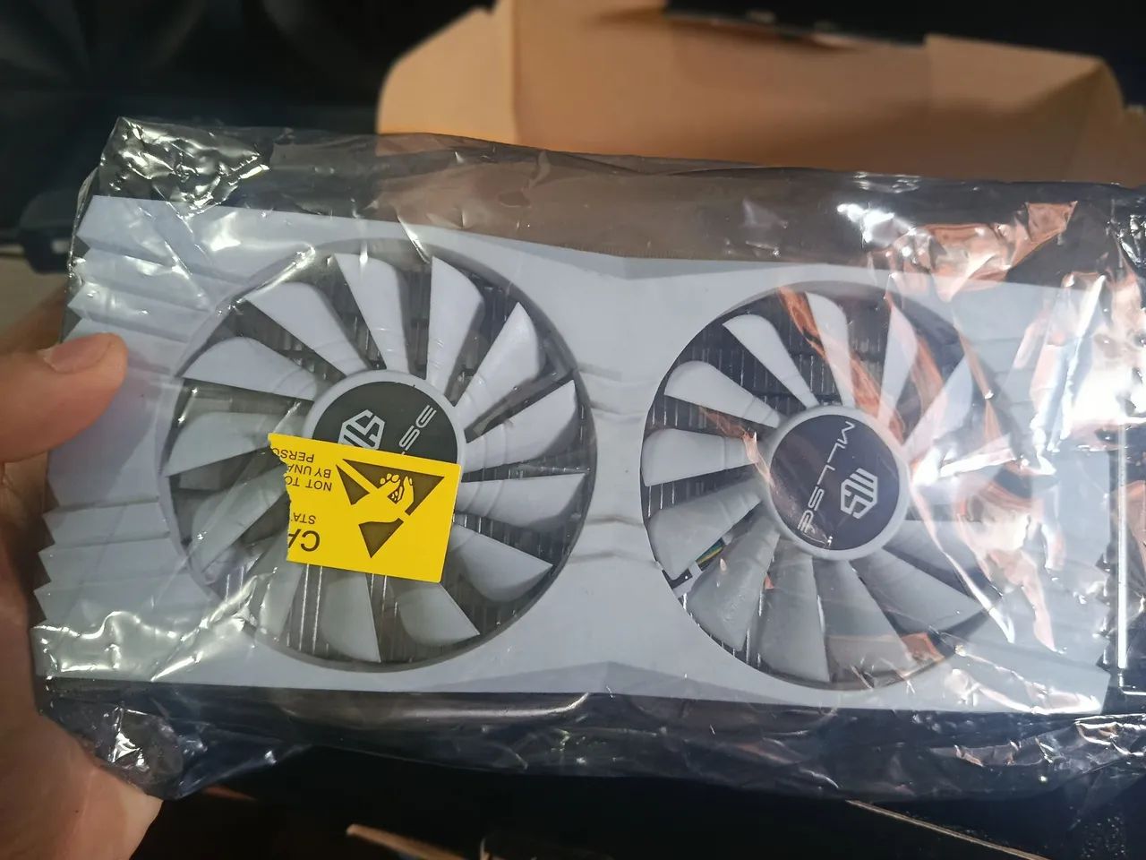 VENDO PLACA DE VÍDEO RX580 WHITE NOVA - Foto 4