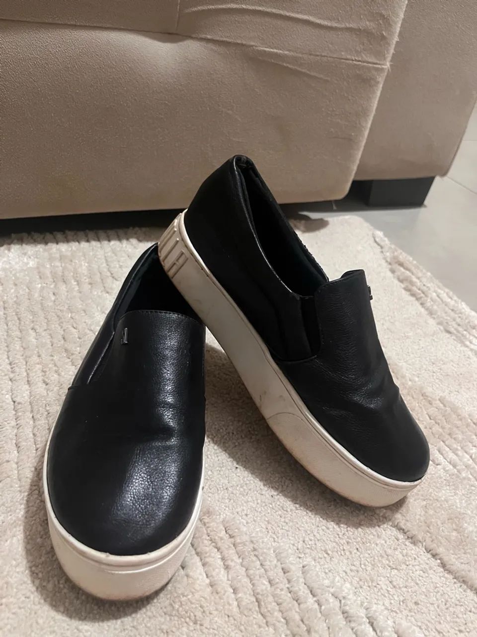 Slip on Santa Lolla preto couro plataforma n36 - Foto 2