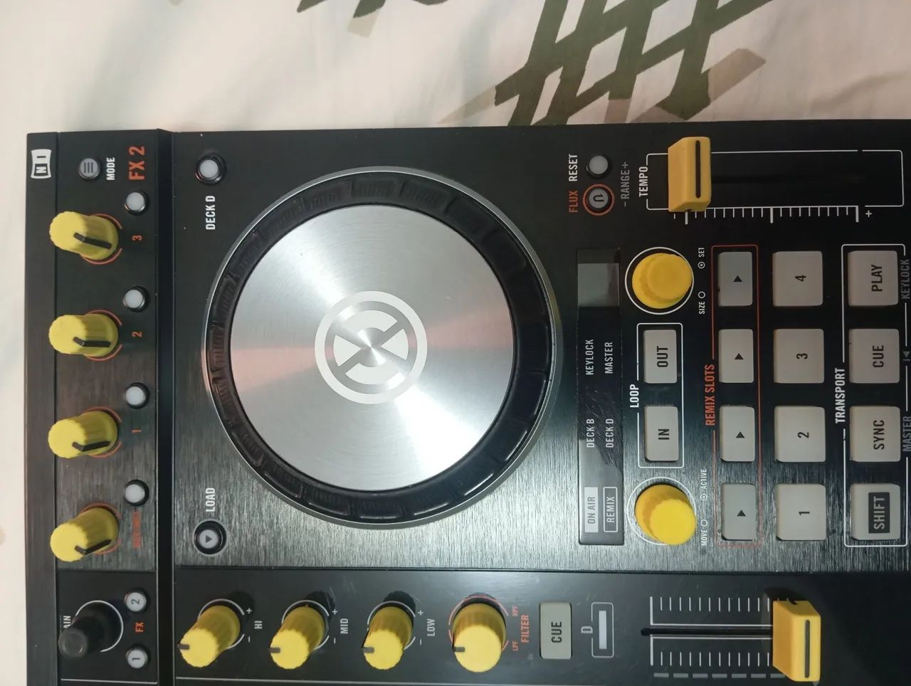 Vendo ou troco Ddj Traktor s4 mk2 tudo funcionando perfeitamente  - Foto 5