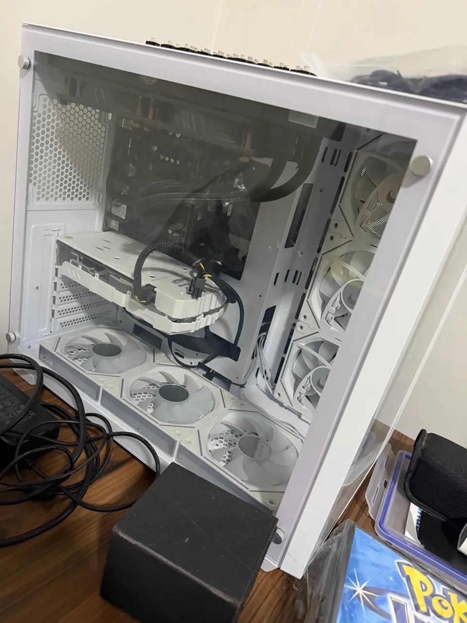 Gabinete Gamer com Ventoinhas e placa de video - Foto 2
