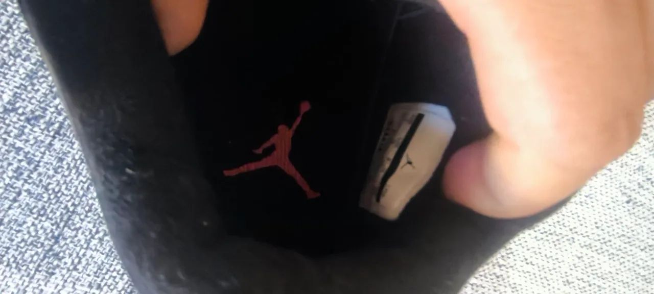 Tênis Jordan 4 original  - Foto 2
