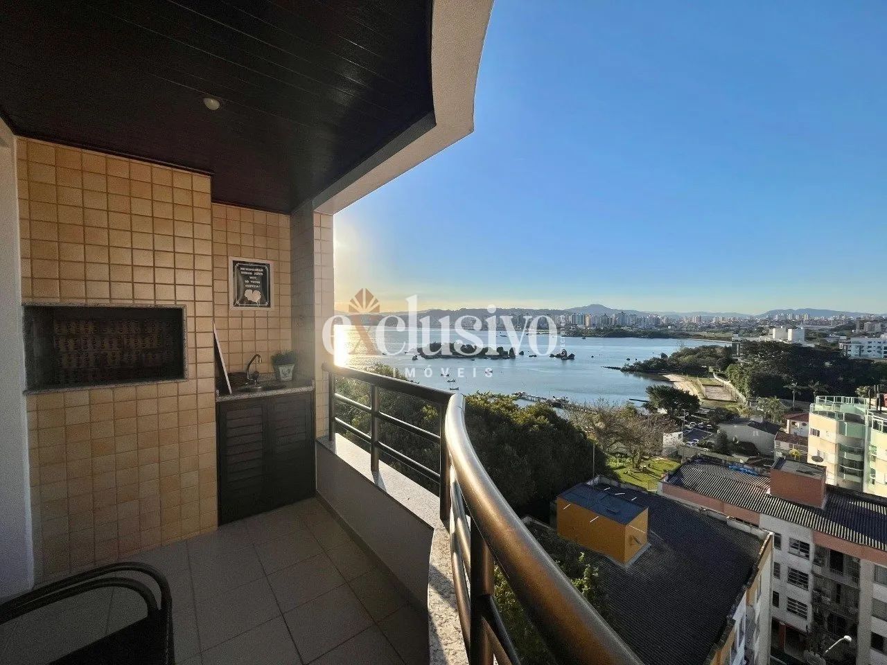 Apartamento 2 dormitórios com vista mar no Bom Abrigo - Foto 3