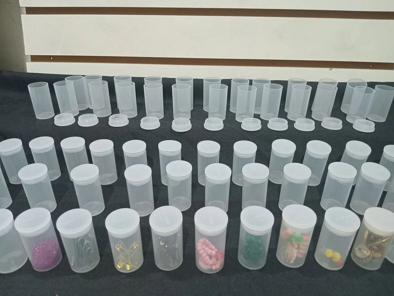 500 Potes j23 com 23ml pra diversos pequenos objetos  pra comércio  - Foto 2