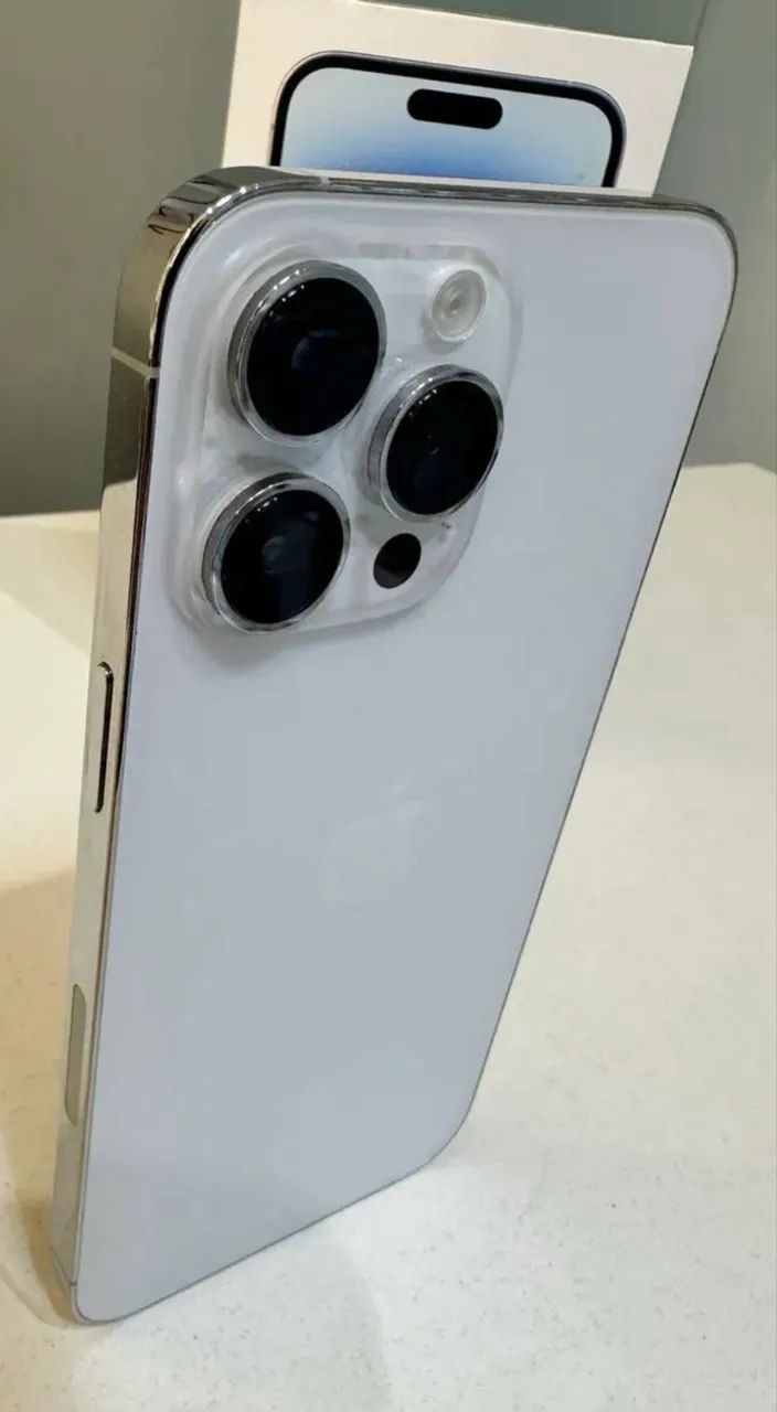 iPhone 14 Pro Max Silver - Celulares e Smartphones - Mariana, São