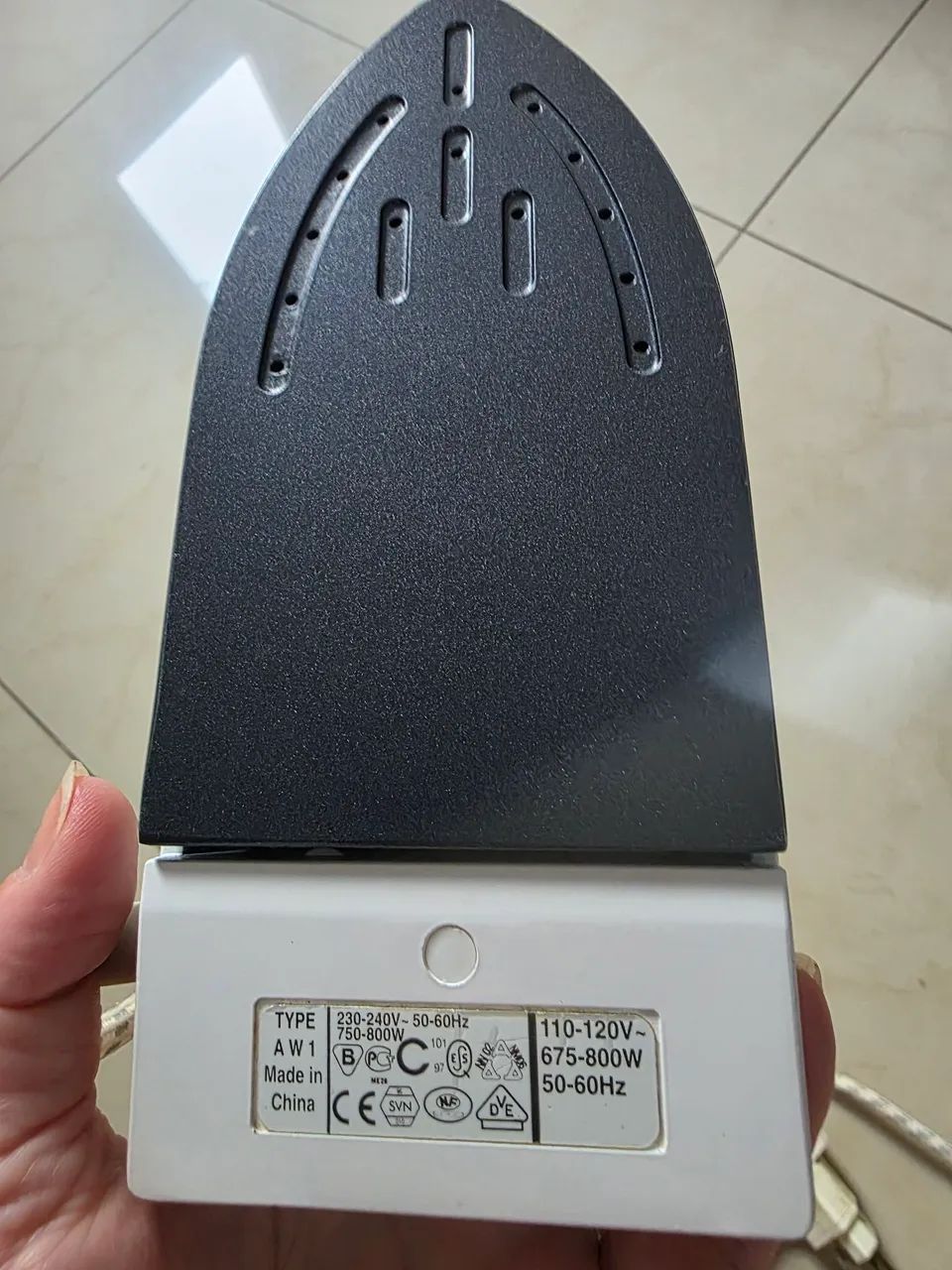 FERRO DE PASSAR ROUPAS PARA VIAJAR FUNCIONANDO PERFEITAMENTE  - Foto 2