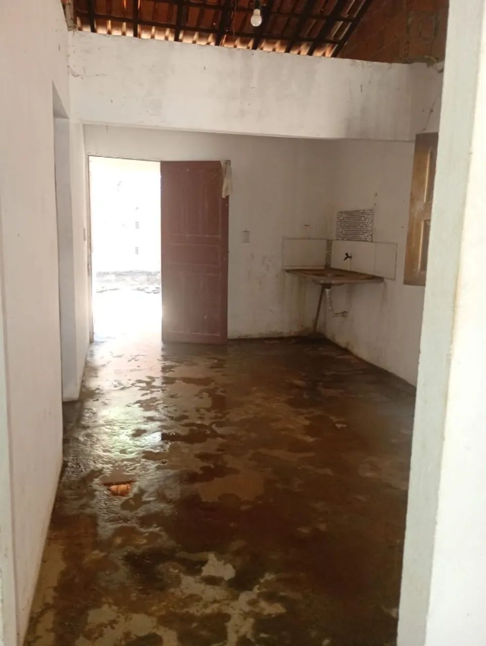 ? Casa para vender  Casa com 2 quartos, 1 banheiro, sala, cozinha e quintal.  - Foto 3
