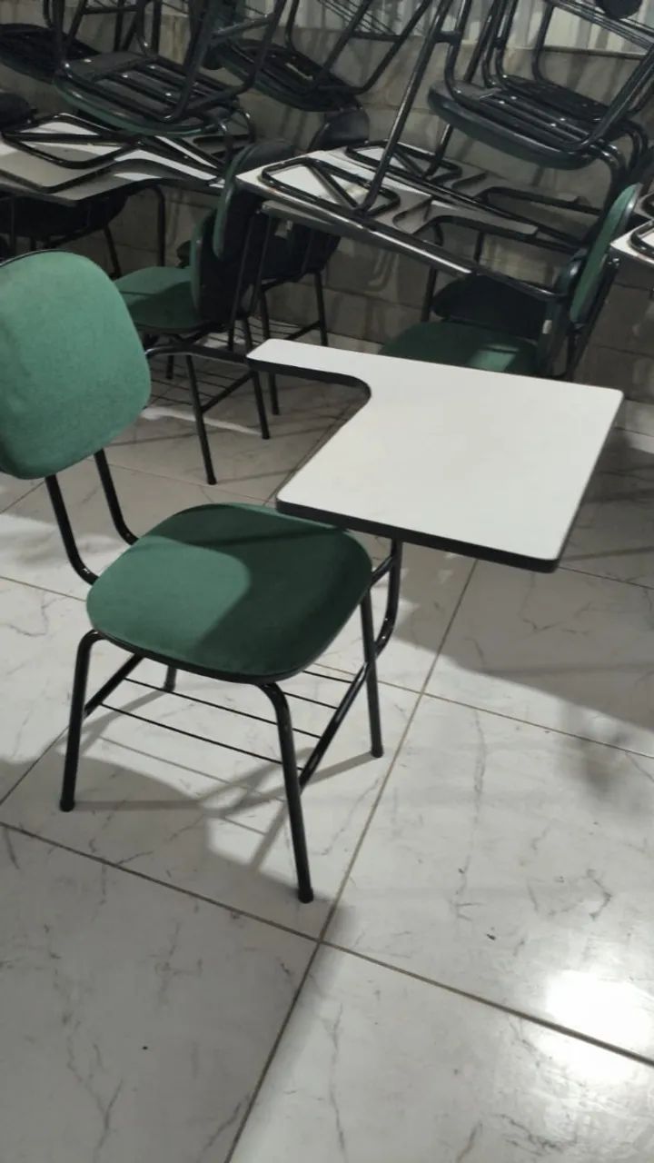 Cadeiras Universitárias Lote