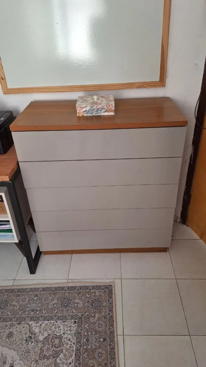 CÔMODA 5 gavetas perfeito estado