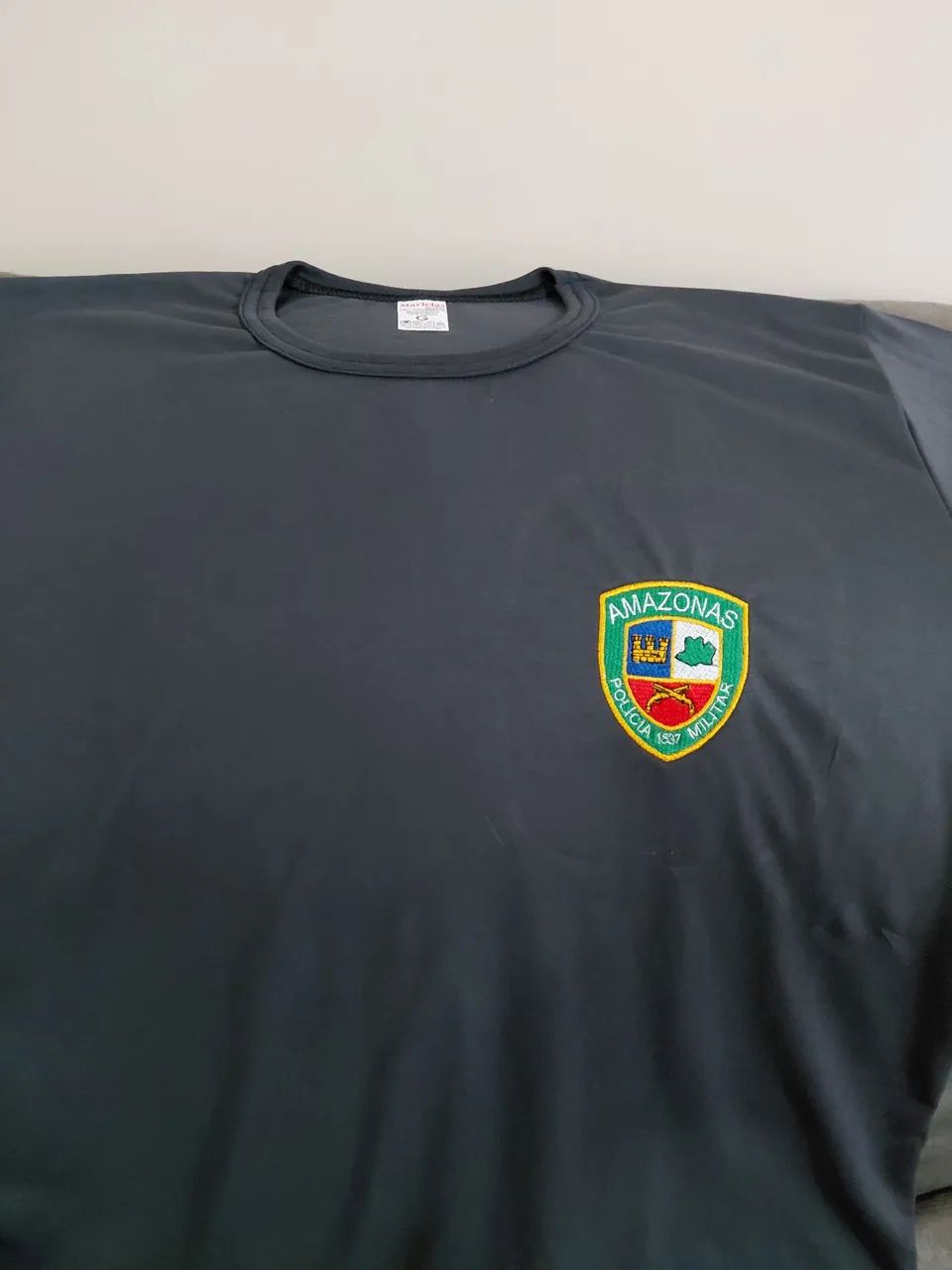 Camisa cinza com todos bordado  - Foto 2
