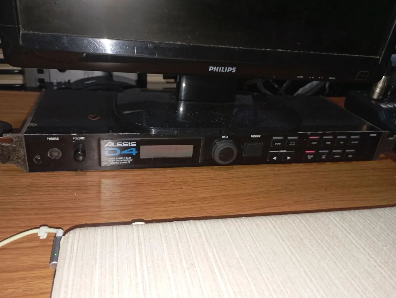 Bateria Alesis D4