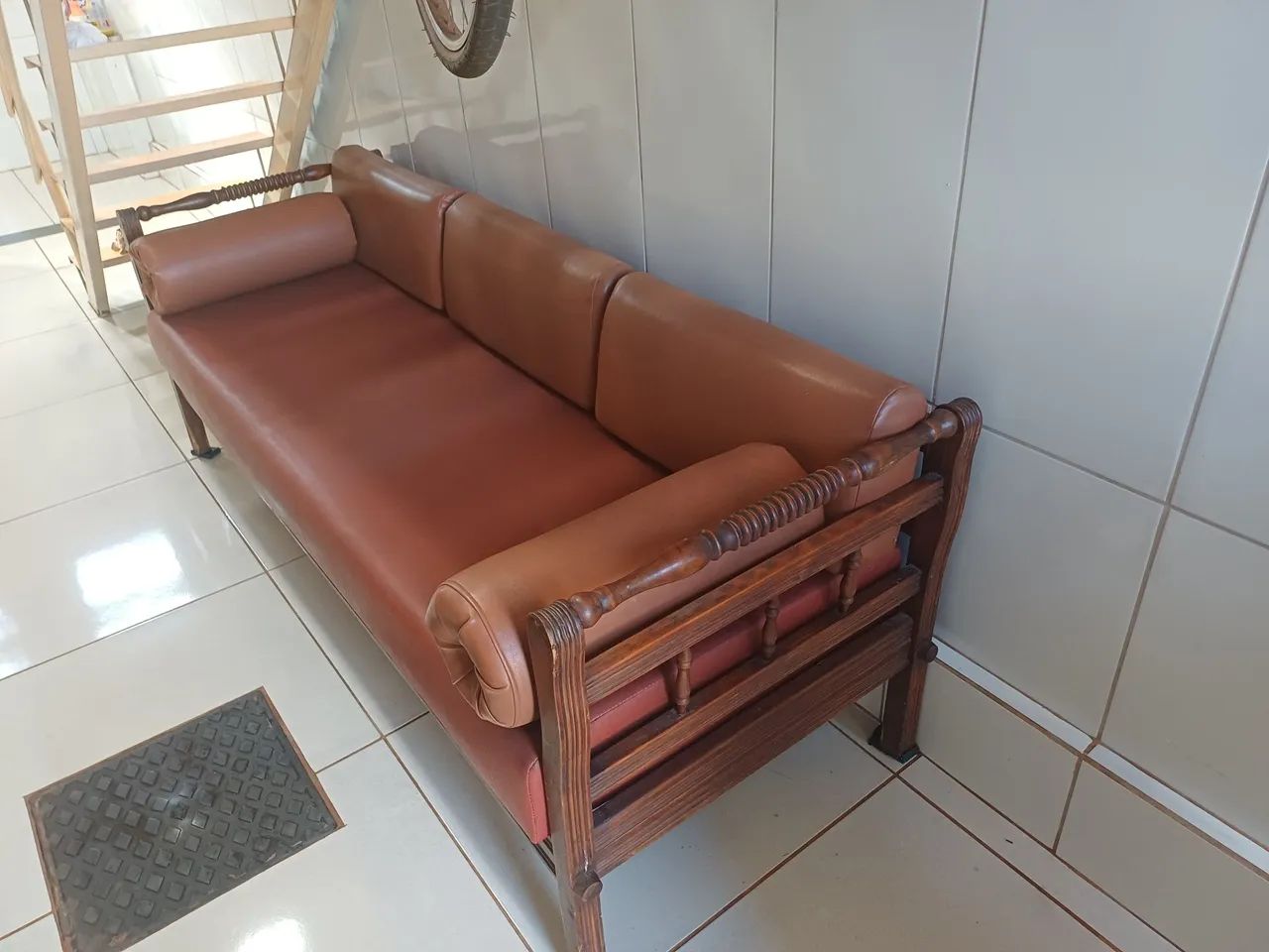 Sofá Antigo Marquesa