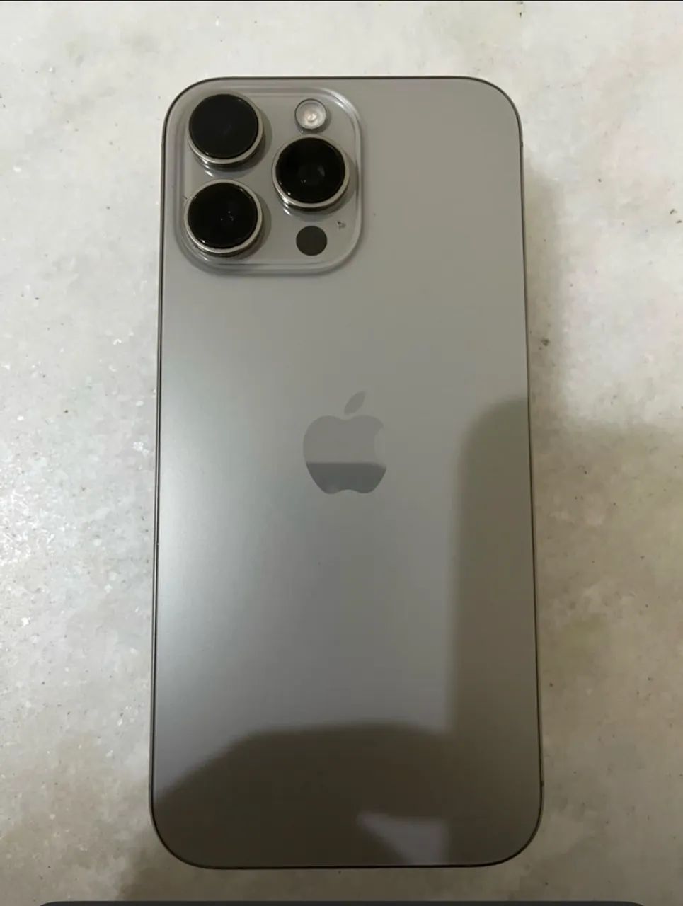 iPhone 16 pro max 256 bateria 88%