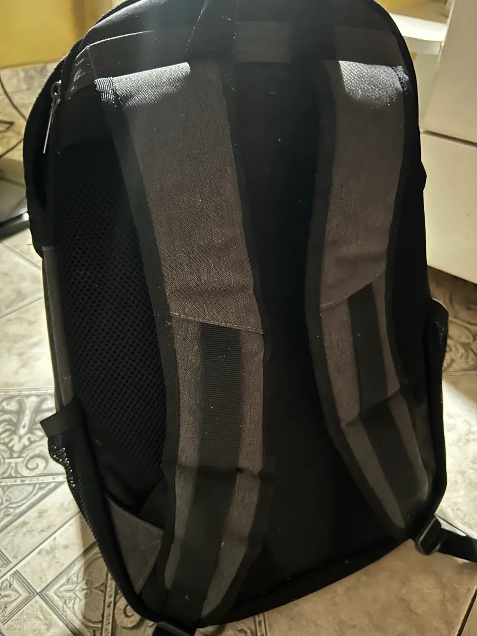 Mochila Executiva Santino (SNT) Acolchoada para Notebook - Cinza Escuro - Foto 3