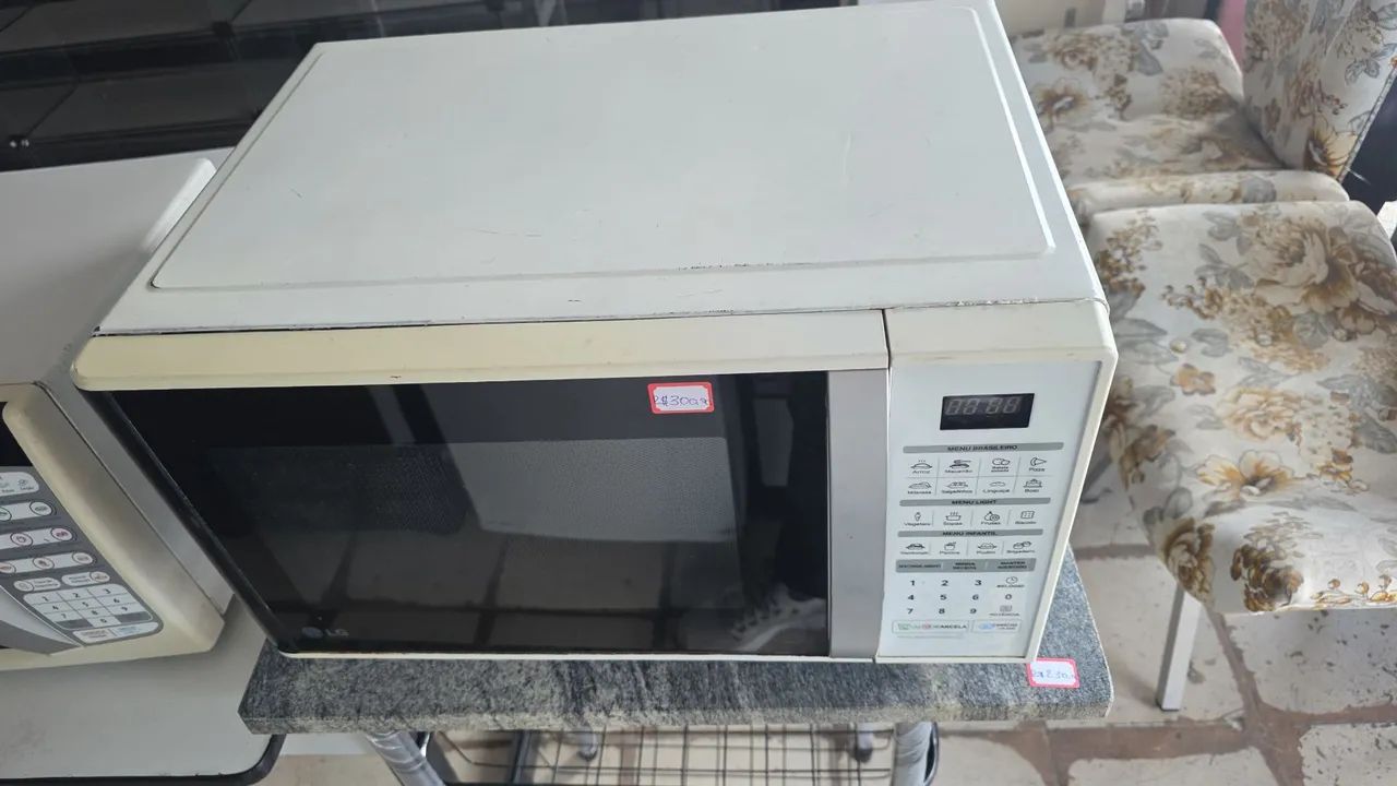 Microondas funcionando perfeitamente 