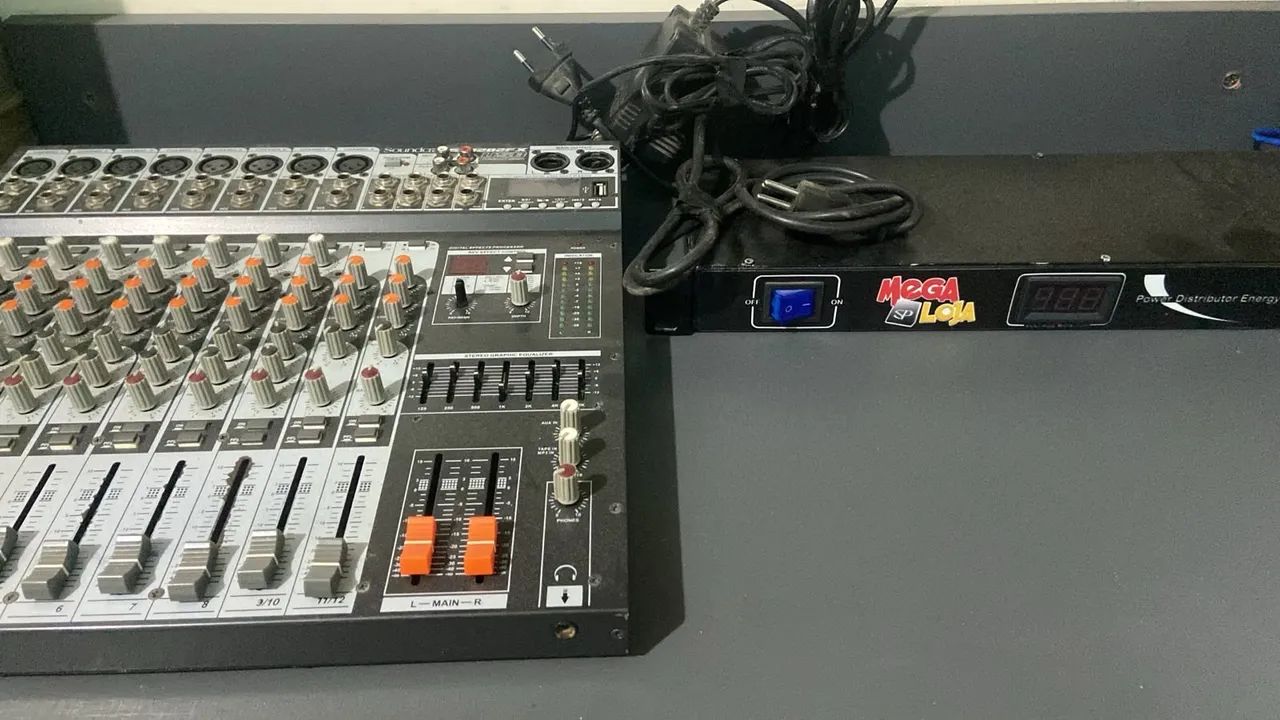 Mesa de Som com 10 Canais  - Foto 3