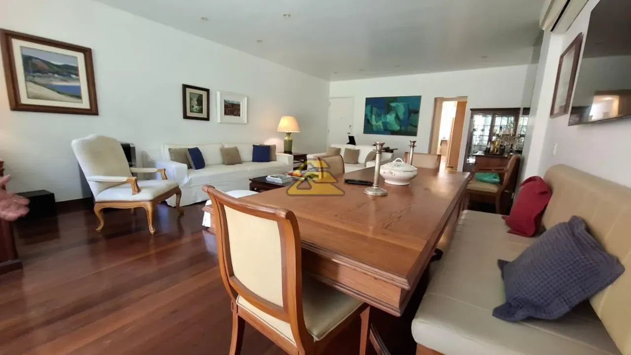 Cosme Velho | Apartamento 4 quartos, sendo 1 suite