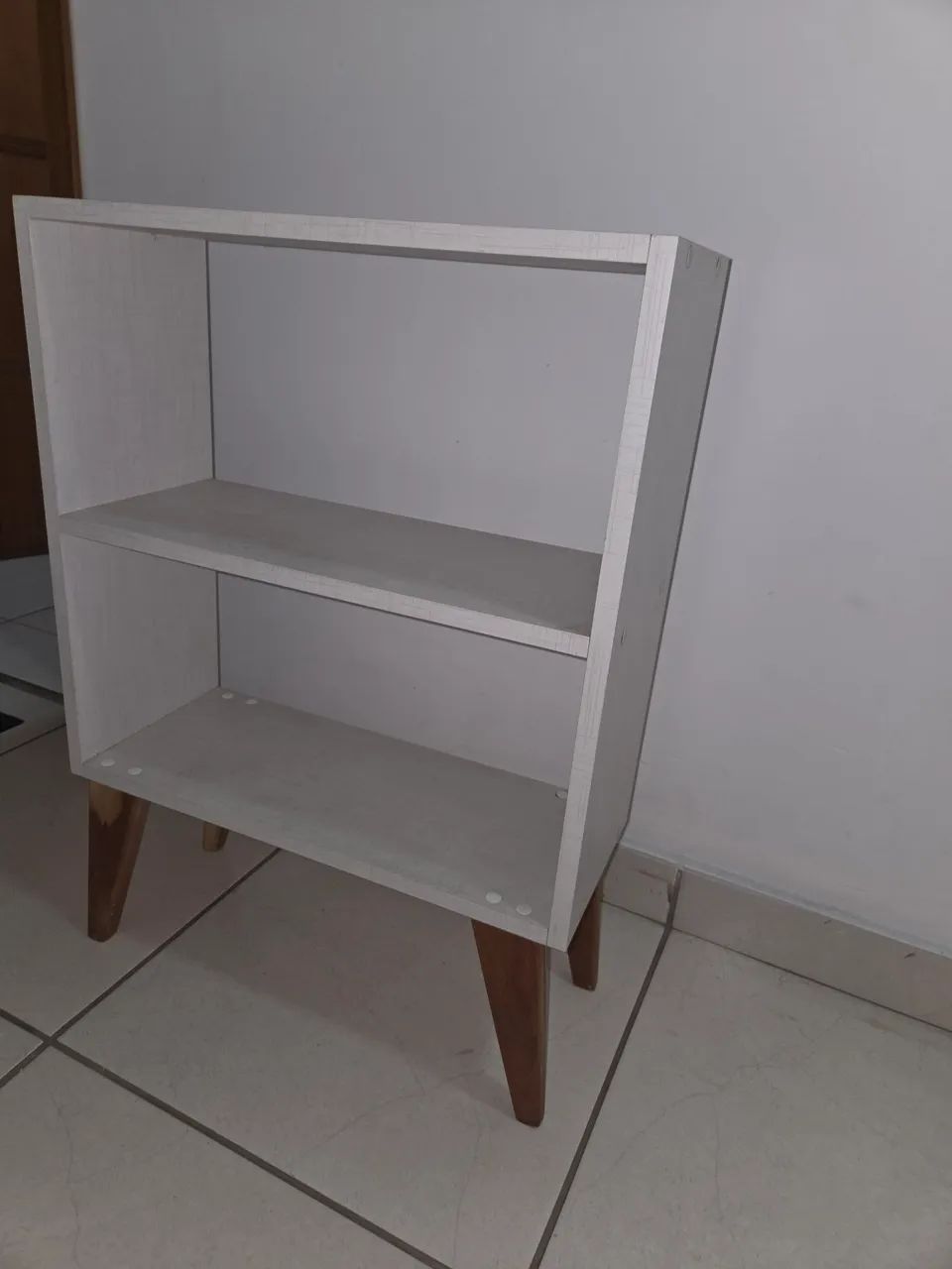Mesa de Cabeceira de MDF - Foto 4