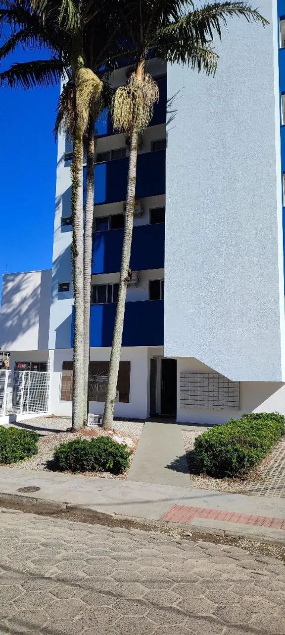 Aluga-se Kitnet ou Loft em Criciúma, próximo a Unesc.