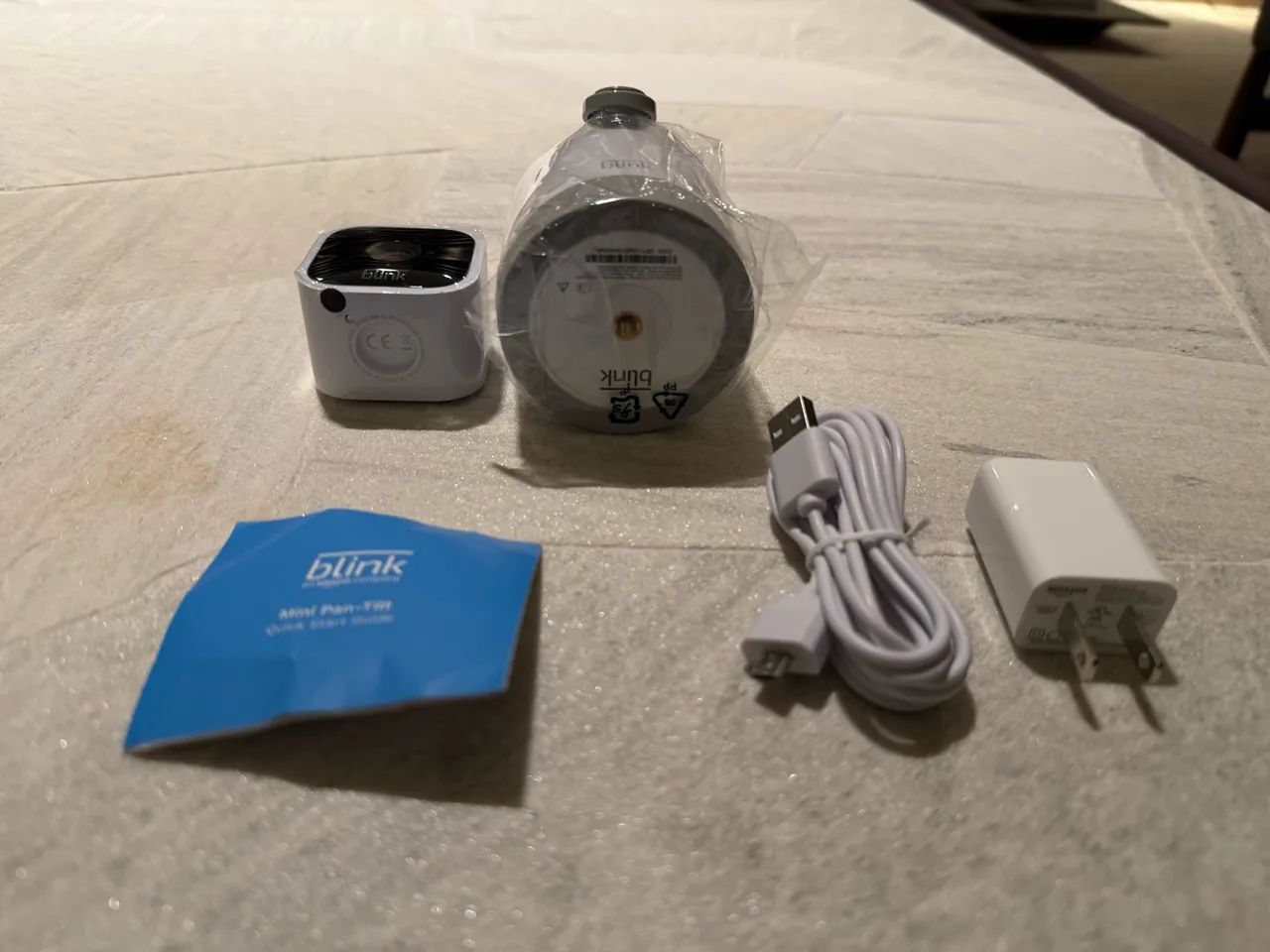 Câmera Blink Mini Pan-Tilt 360° Amazon - Nova, Nunca Usada - Foto 2