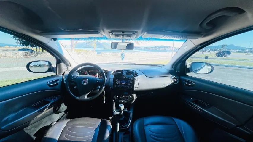 Fiat Bravo Essence 1.8 Flex 16V 5P 2013 - Foto 3